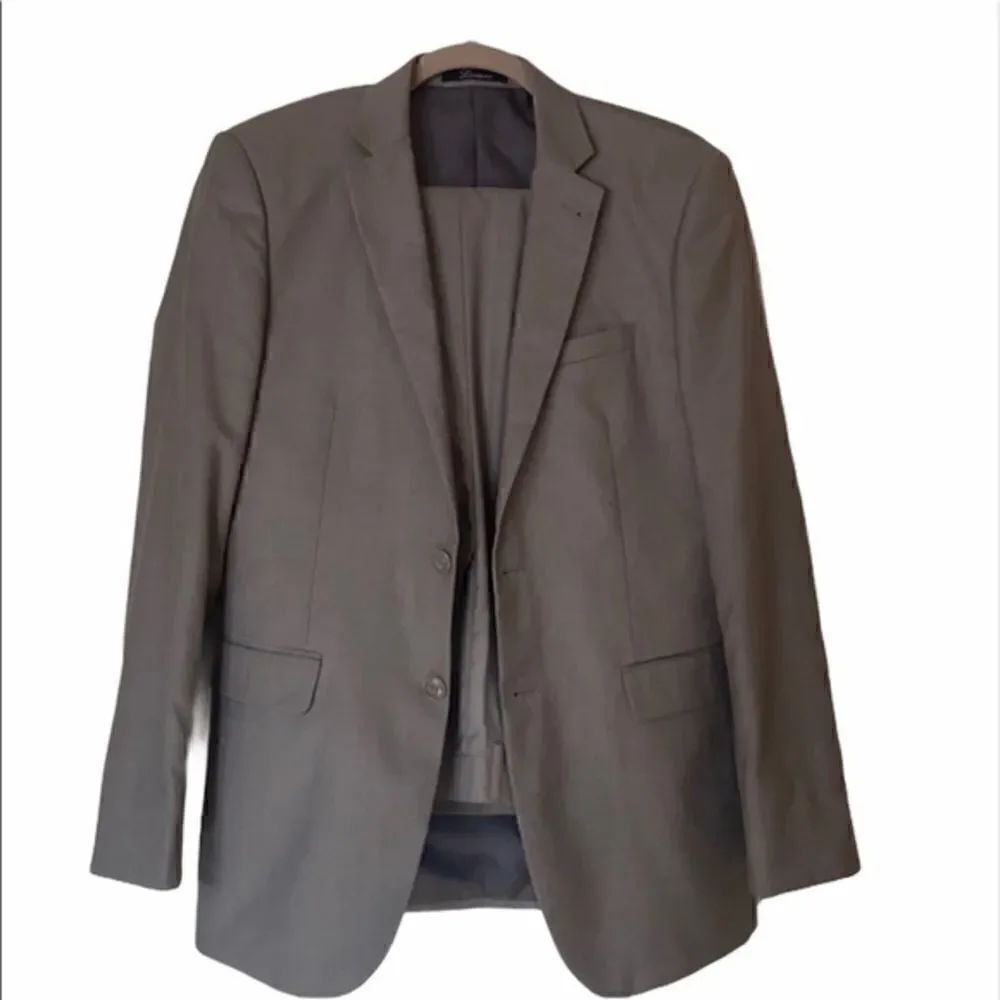Loriano Florence-Italy Men Suit 